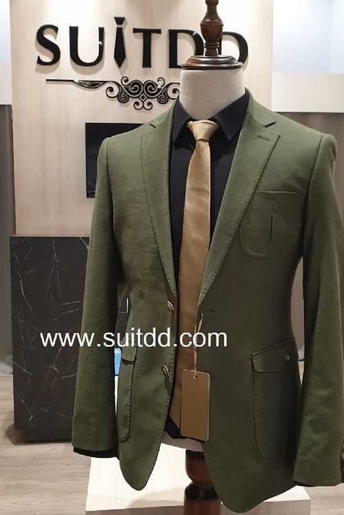 เบลเซอร์ผ้าลินิน สีเขียว Linen Blazer Suit ทำจากลินิน แท้100% รับประกันความสบาย ไม่อบร้อน เหมาะอย่างมากที่จะใส่ในอากาศเมืองร้อน สูทดีดี ยังคงคอนเซปต์เดิมคือ ทรงสวยเป็นสำคัญ เราทำสูททรง สลิมฟิต เข้ารูป